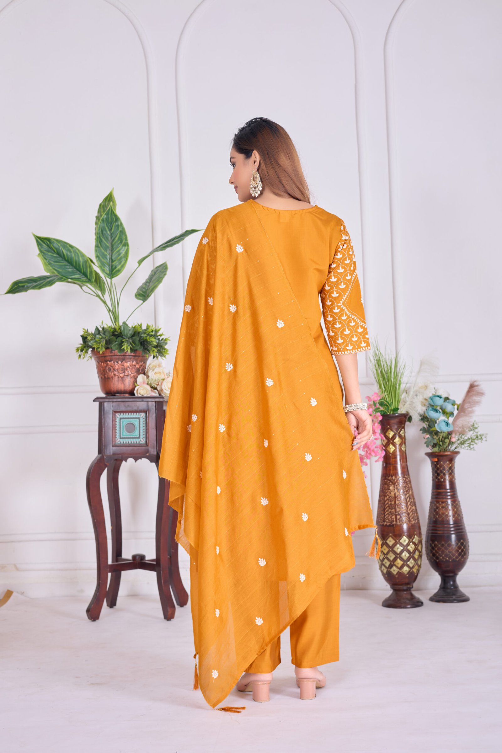 o'sajna adhya embroidery kurti set o'sajna adhya embroidery kurti set