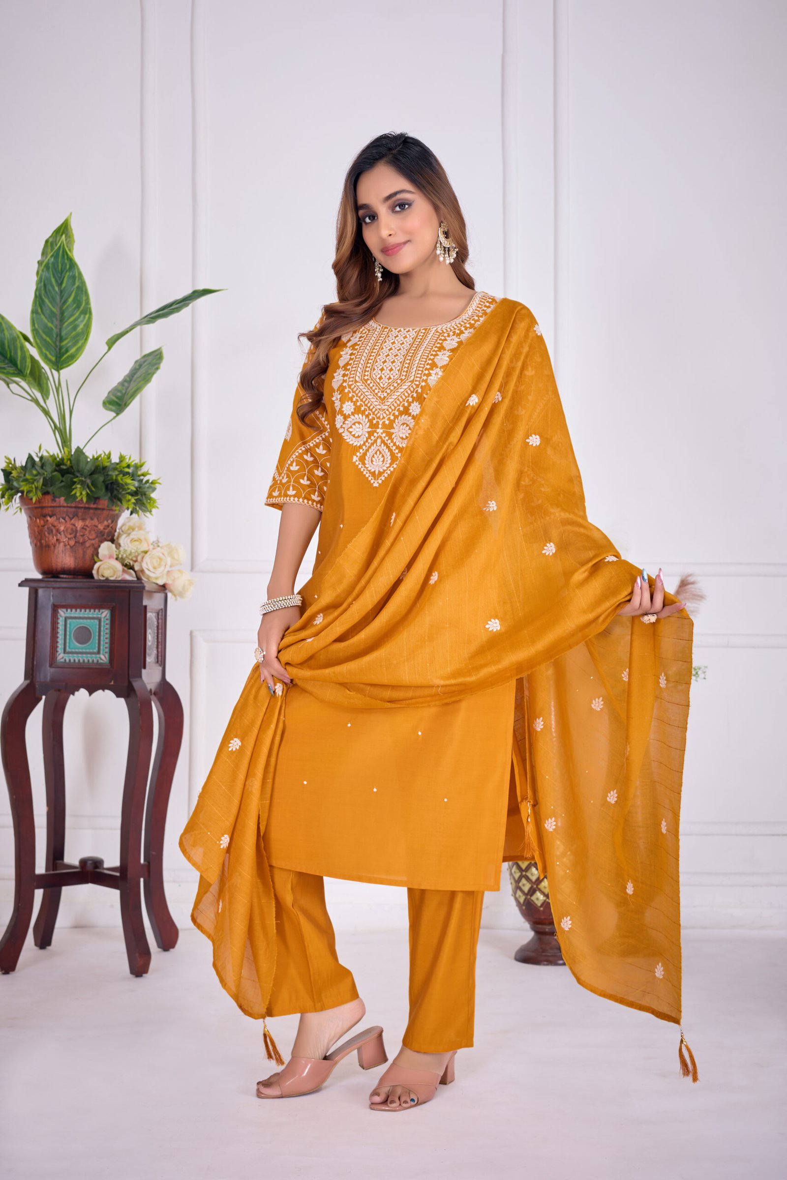 o'sajna adhya embroidery kurti set o'sajna adhya embroidery kurti set