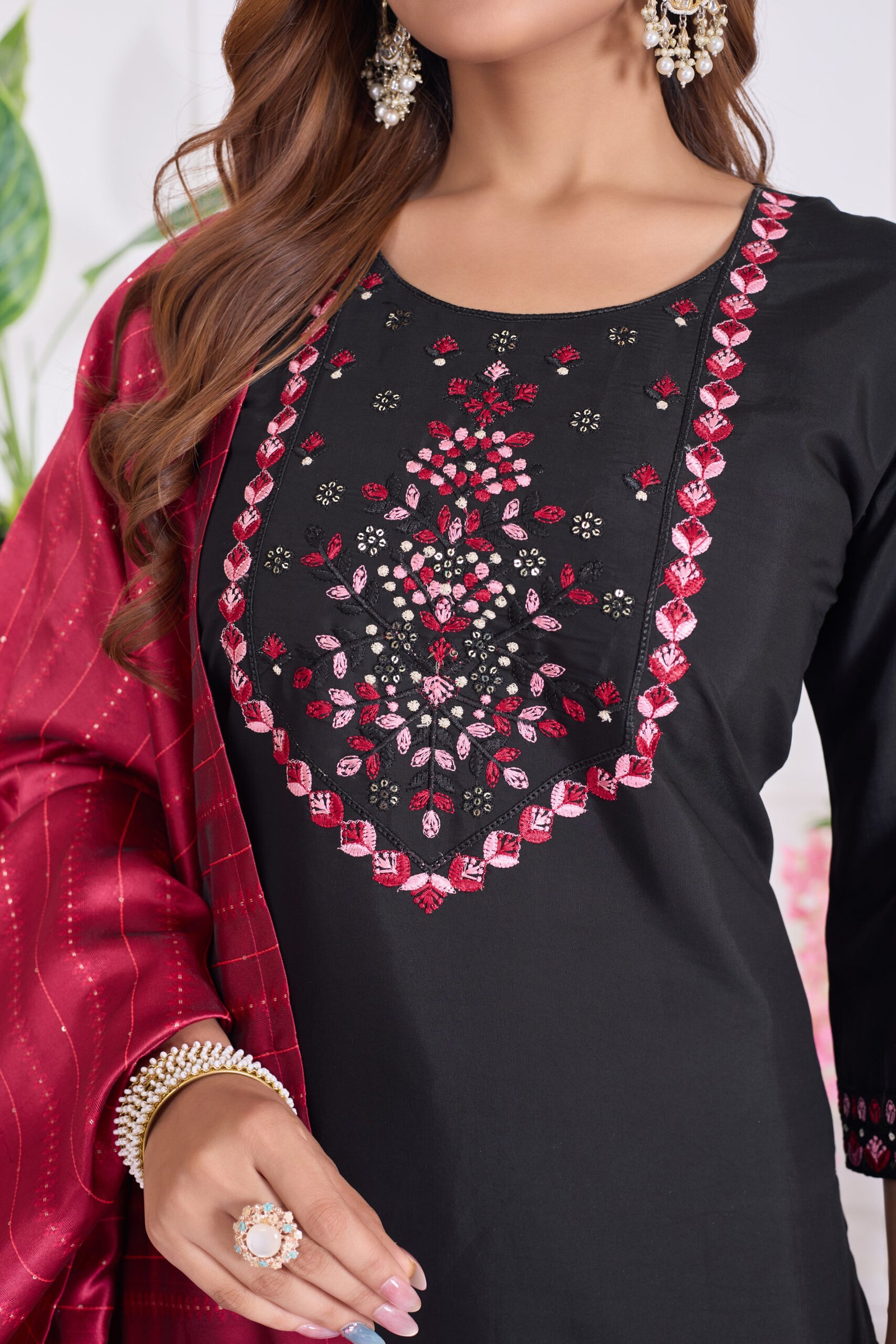 o'sajna embroidered silk kurti set o'sajna embroidered silk kurti set