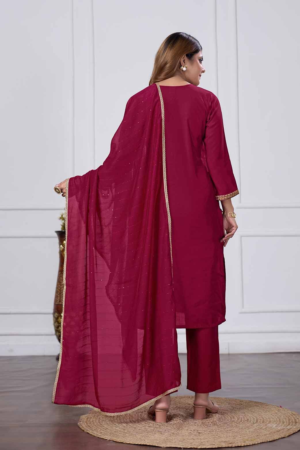 o'sajna yashmin embroidered kurti set o'sajna yashmin embroidered kurti set